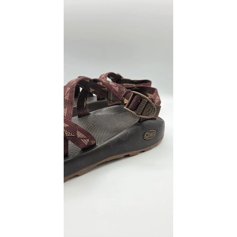 Chaco Z/2 Classic Men Sandals Size 9 Brown Burgundy Hiking Toe Loop Outdoor